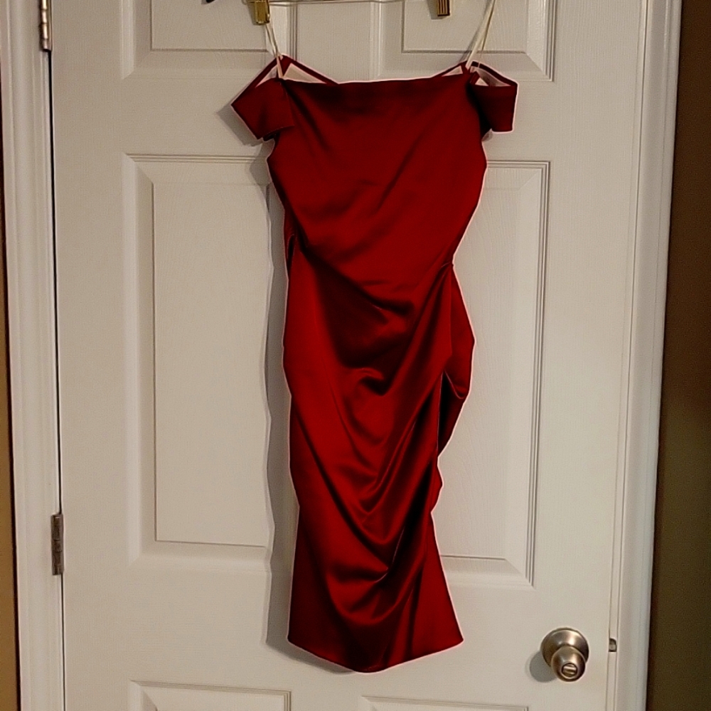 Betsy & Adam Red Off Shoulder Dress